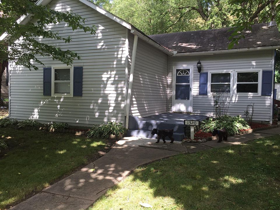 1st image of 1320 Lewis Dr
