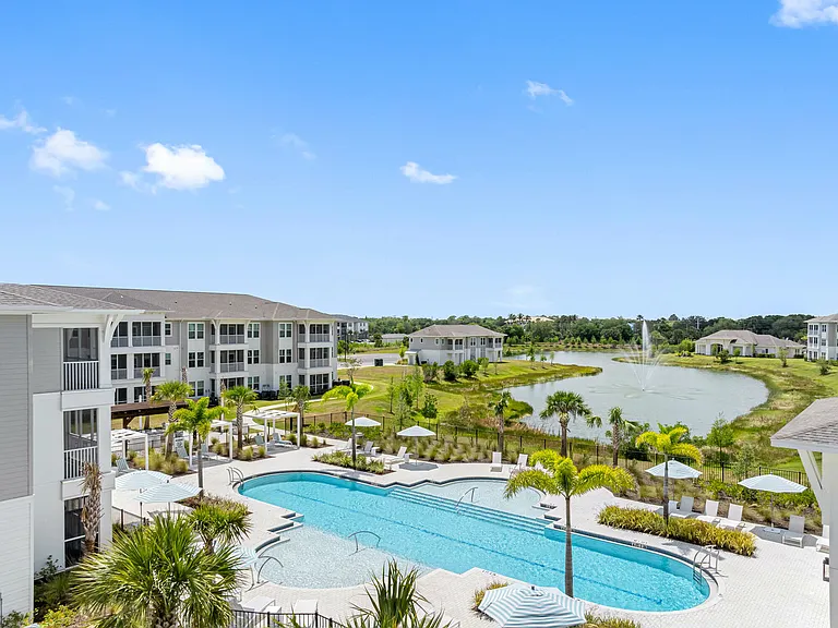 Griffon at Vero Beach — Photo 9