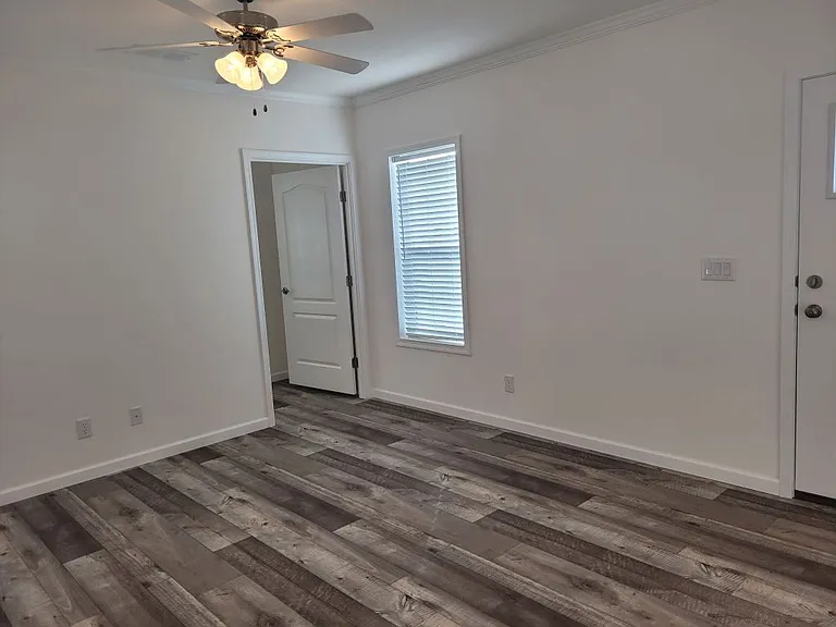 5548 Annette St #52 — Photo 6