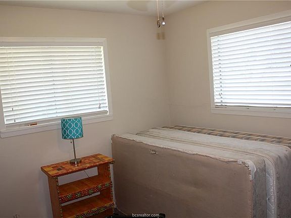 5th image of 1318 Milner Dr