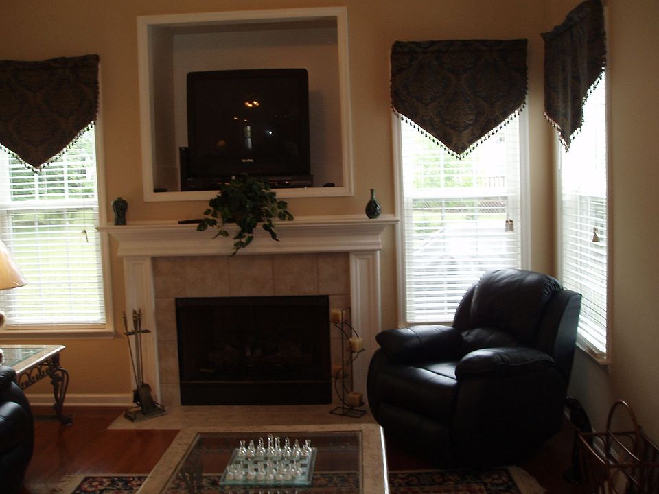 1st image of 2306 Sargent Daly Dr