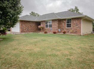 100 E Osage St, Strafford, MO 65757