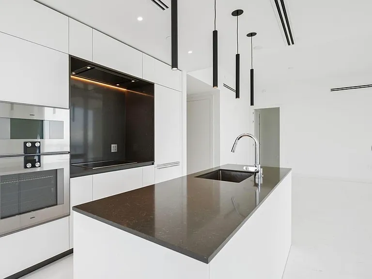 300 Biscayne Boulevard Way #5207 — Photo 4
