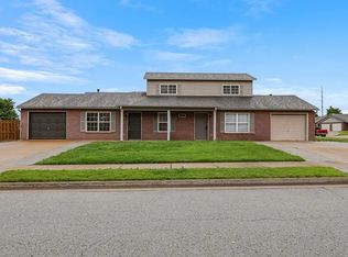 3402 SW Victoria Pl Apt 1 & 2, Bentonville, AR 72712