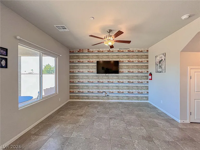 385 Canyon Mist Ct — Photo 9