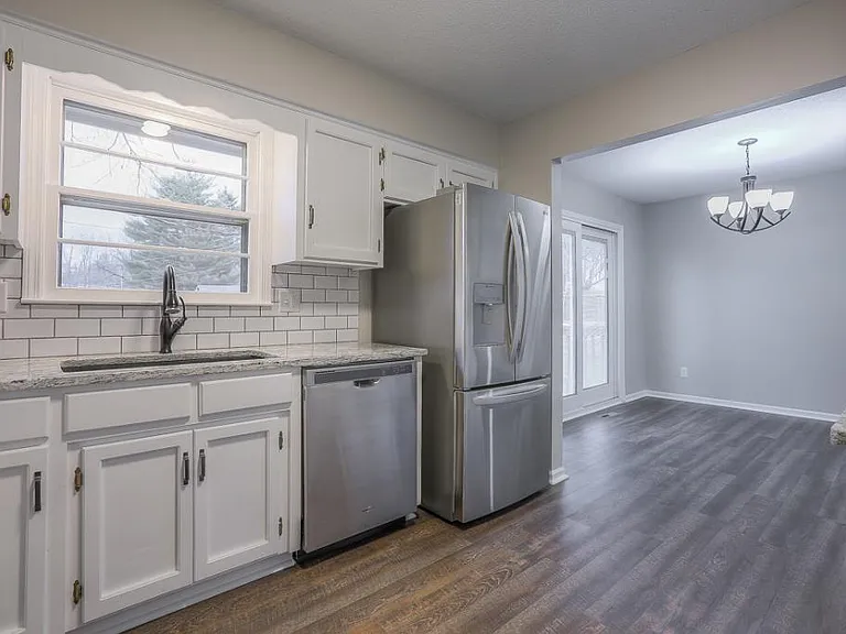 6725 NW Hilldale Dr — Photo 16