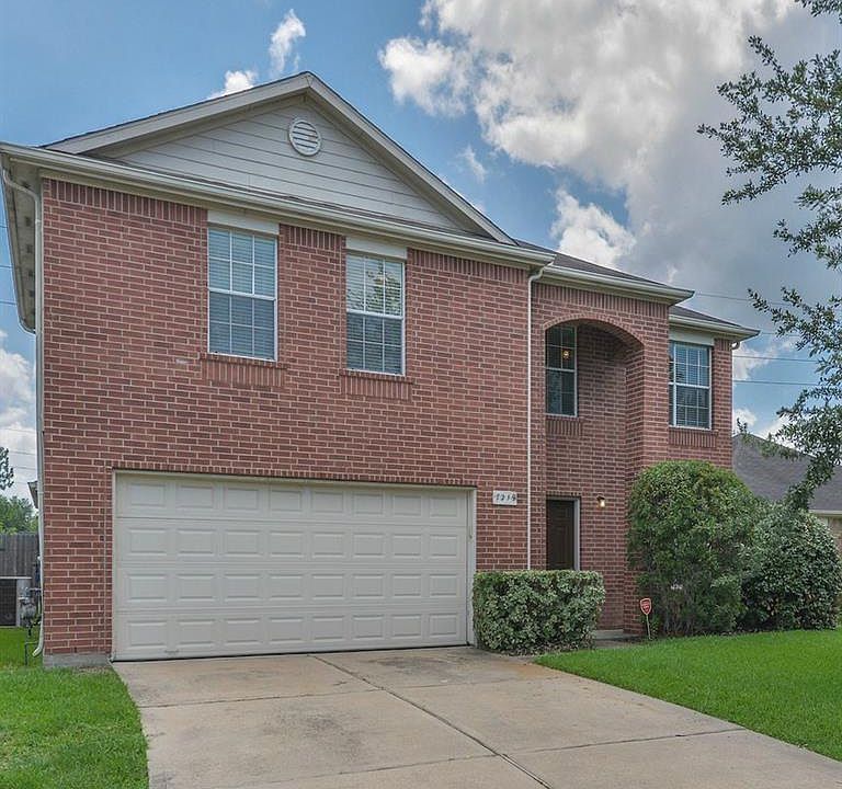 1st image of 7219 Chickory Woods Ln
