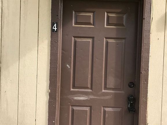2nd image of 1020 N Leslie St APT 4