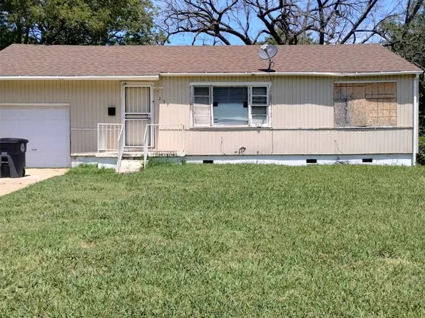 257 E 52nd Pl N, Tulsa, OK 74126