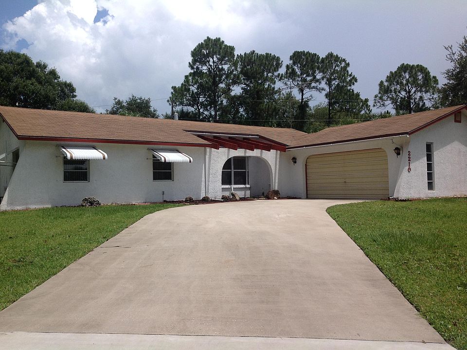 1st image of 2210 SW Matheson Terr