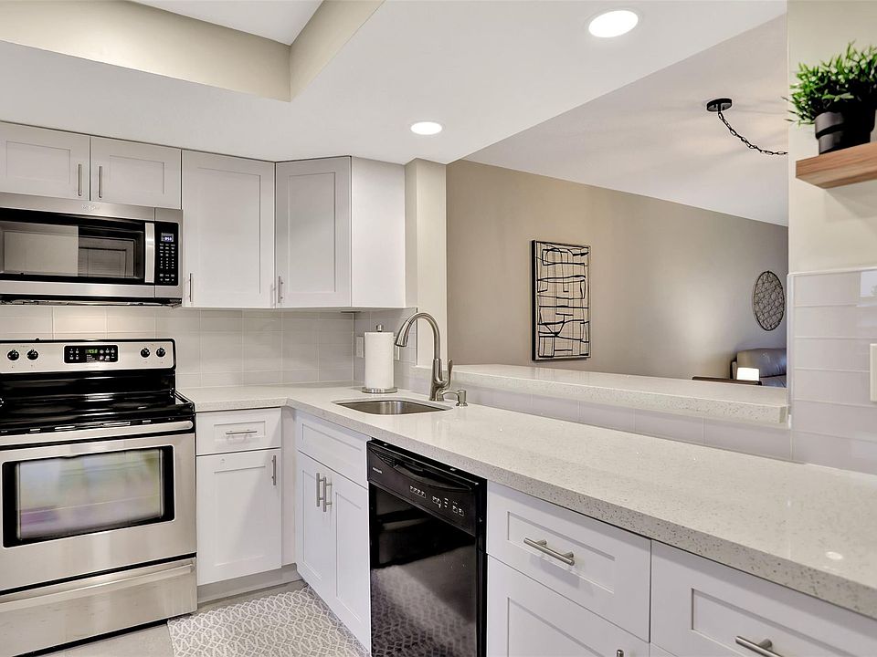 1st image of 7610 NW 18th Street #302
