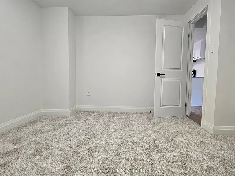 115 Chesley St #LOWER — Photo 11