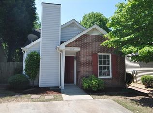 2737 Saint Charles Ln NW, Kennesaw, GA 30144