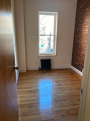 4th image of 71 Driggs Ave APT 2R
