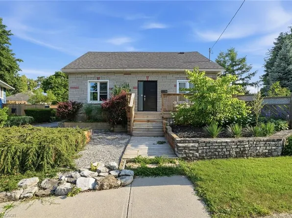 19 Victoria St, Brant, ON N3L 1H8