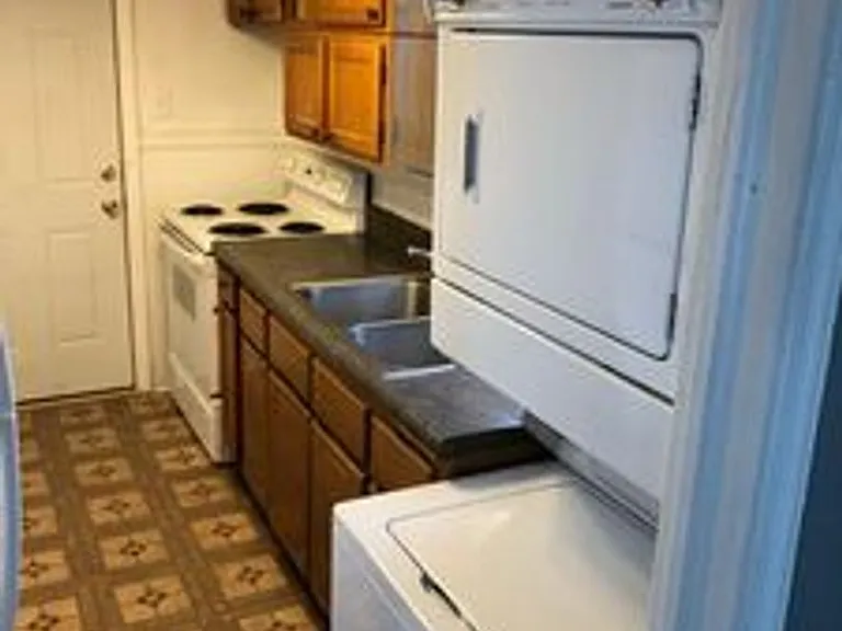 1509 Milton St — Photo 21