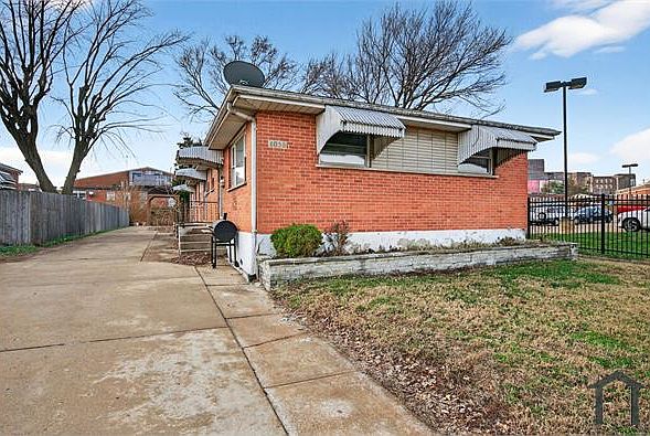 1st image of 4036 Dunnica Ave #B