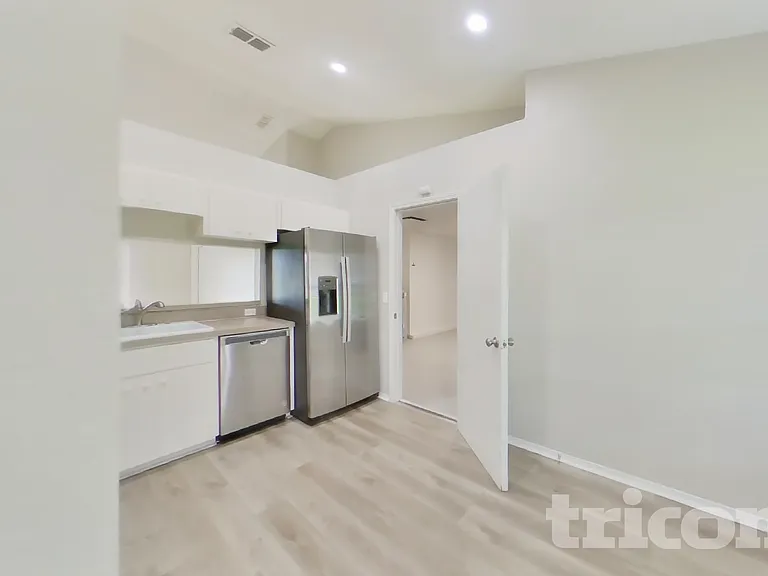3034 Wentworth Pl — Photo 5