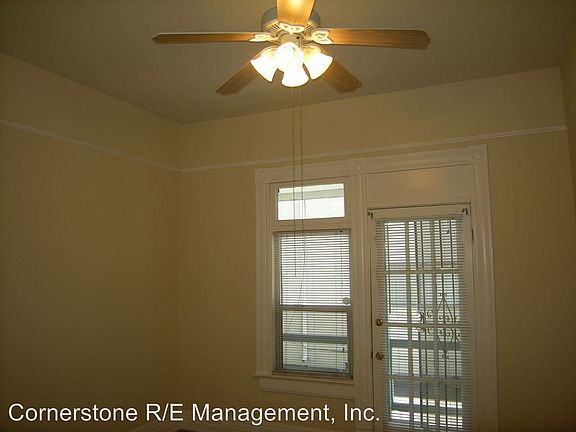 2nd image of 427 N Los Robles Ave APT 01