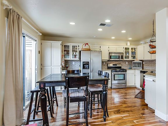 4th image of 3408 Apollo Cir