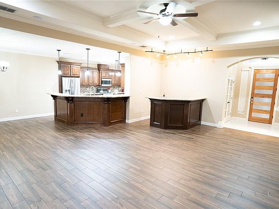 5th image of 6010 Ventnor Pl