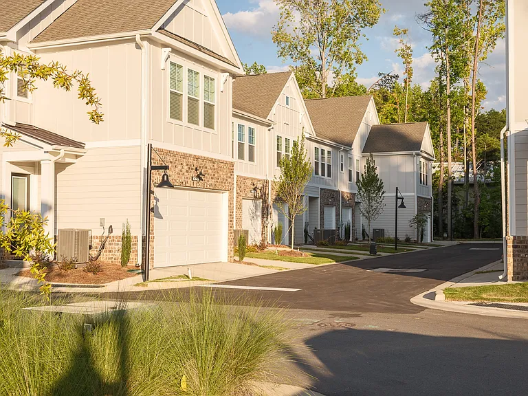 Tessa Matthews Homes, Townhomes and Apartments — Photo 4