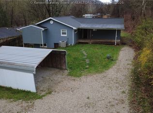 989 Walkers Branch Rd, Huntington, WV