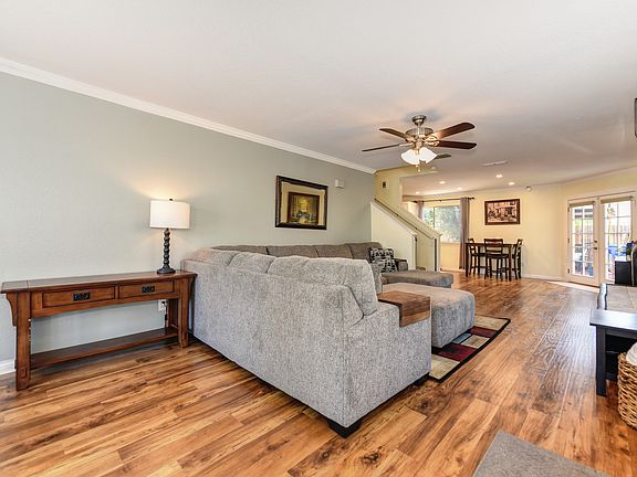 3rd image of 11 Marty Cir