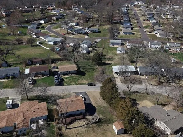 4309 Snelson Dr, Saint Louis, MO 63129