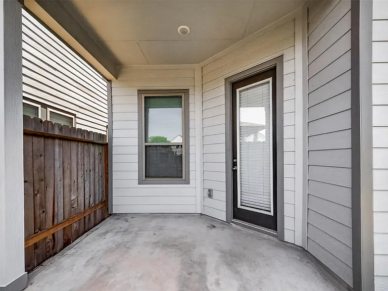 13412 Sun Cay Dr — Photo 38