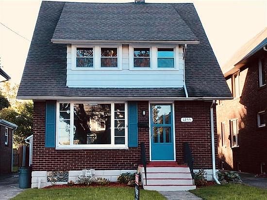 1st image of 1255 W 21st St