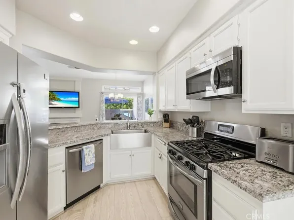 23 Paseo Estrellas, Rancho Santa Margarita, CA 92688