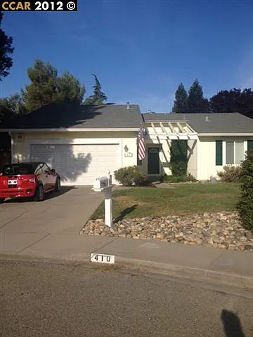 410 Eagle Nest Ct photo 1