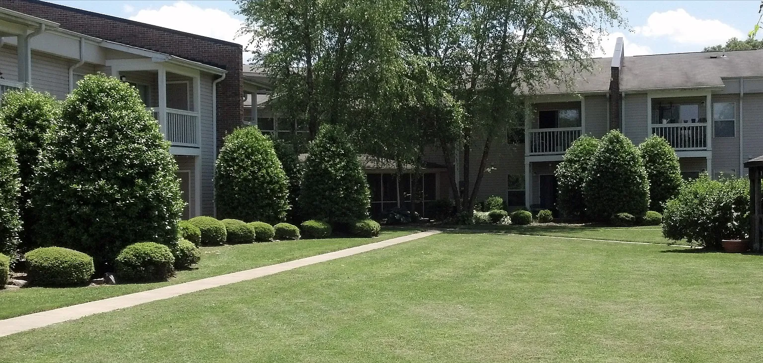 Overlook Apartments — Photo 3