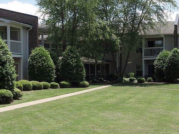 3rd image of 127 Bartlett St #809aafe1f