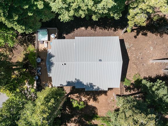 3rd image of 740 Bunker Dr