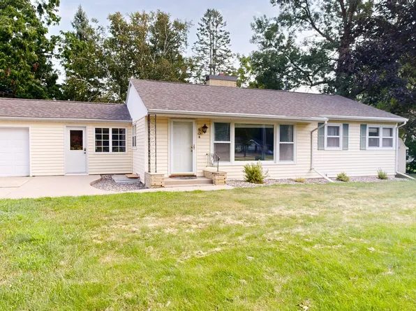 504 19th Ave SW, Willmar, MN 56201