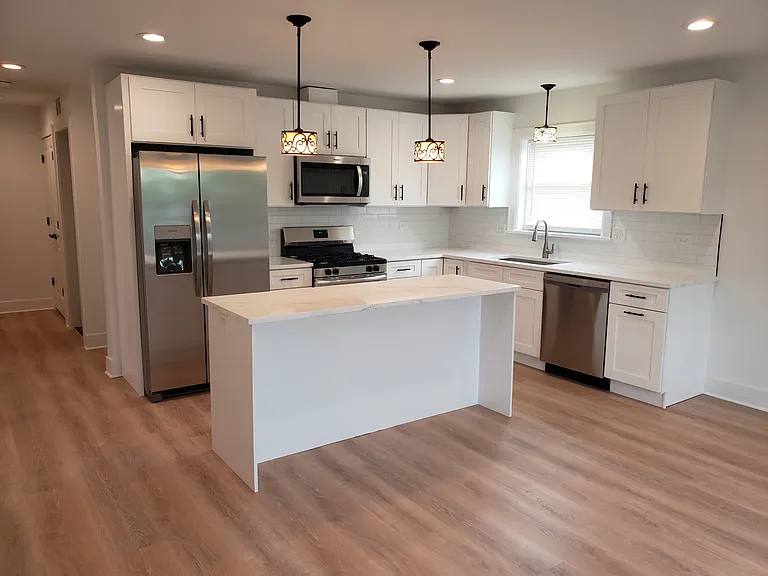 6252 N Harlem Ave #2E — Photo 2