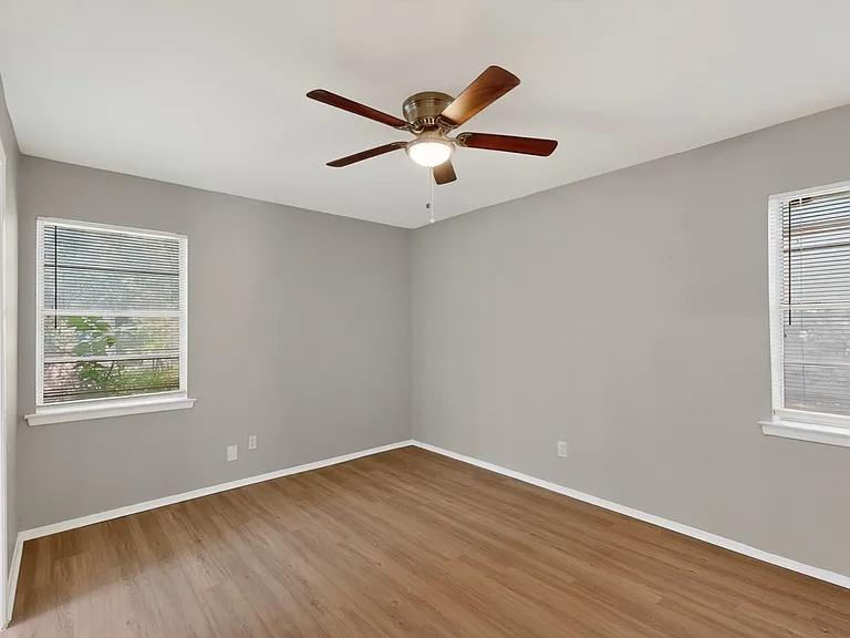 6601 Avalon Dr — Photo 23