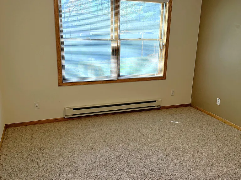 832 Laurel Ave #L — Photo 7