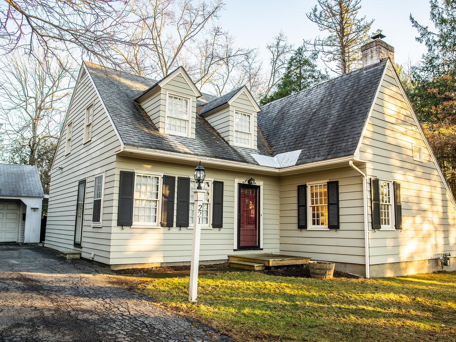 221 Holmes Rd, Pittsfield, MA 01201 Zillow