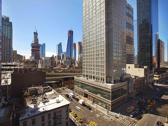 5th image of 360 W 43rd St APT S14a
