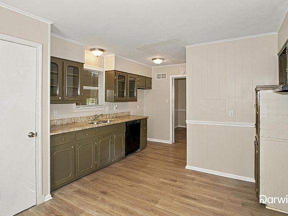 2nd image of 1891 Grovehaven Dr