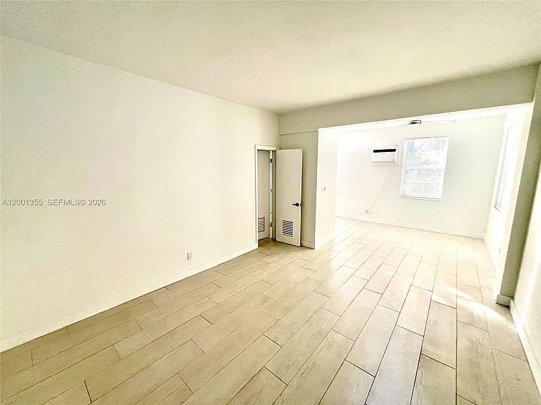 135 3rd St #25 — Photo 4