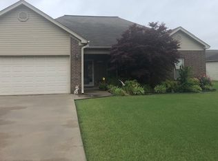 1810 S Lowe St, Stuttgart, AR 72160