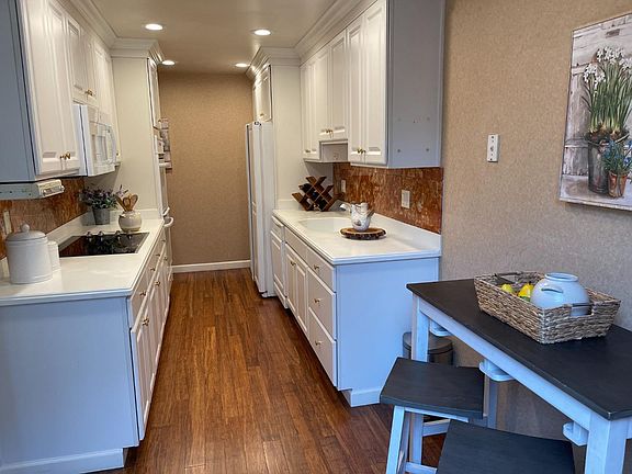 4th image of 111 W 3rd Ave APT 107