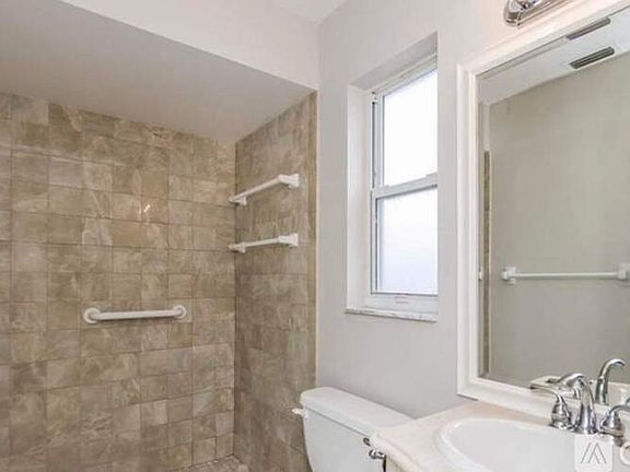 2nd image of 645 Lindbergh Way