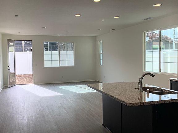 5th image of 27325 Allwood Way