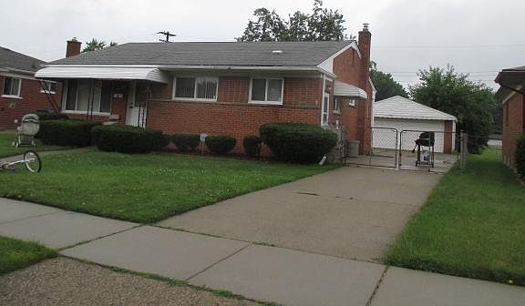 2nd image of 25246 Campbell Ave