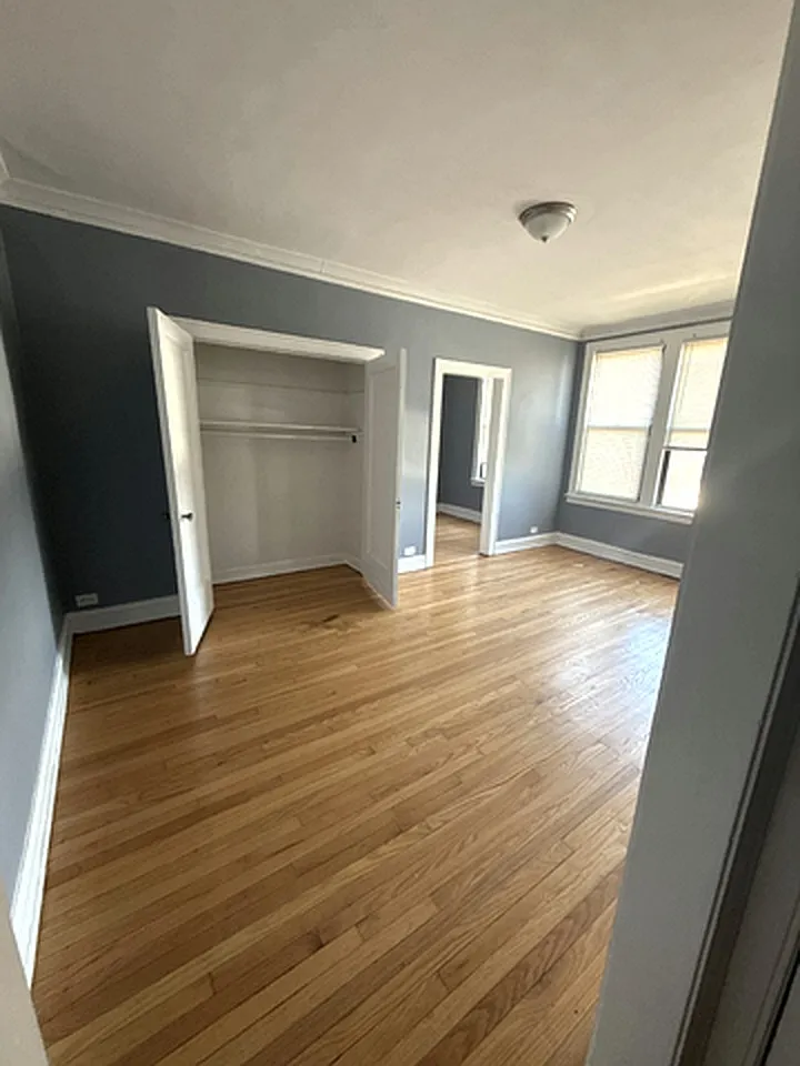 8046 S Ingleside — Photo 3